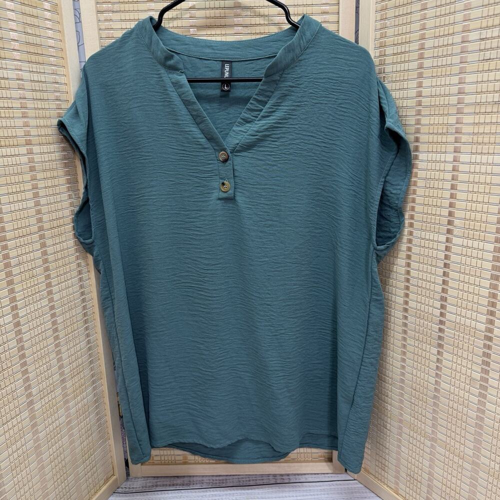 Lepuno Top Women's Size Medium Cream Teal Green Blouse Cap Sleeves